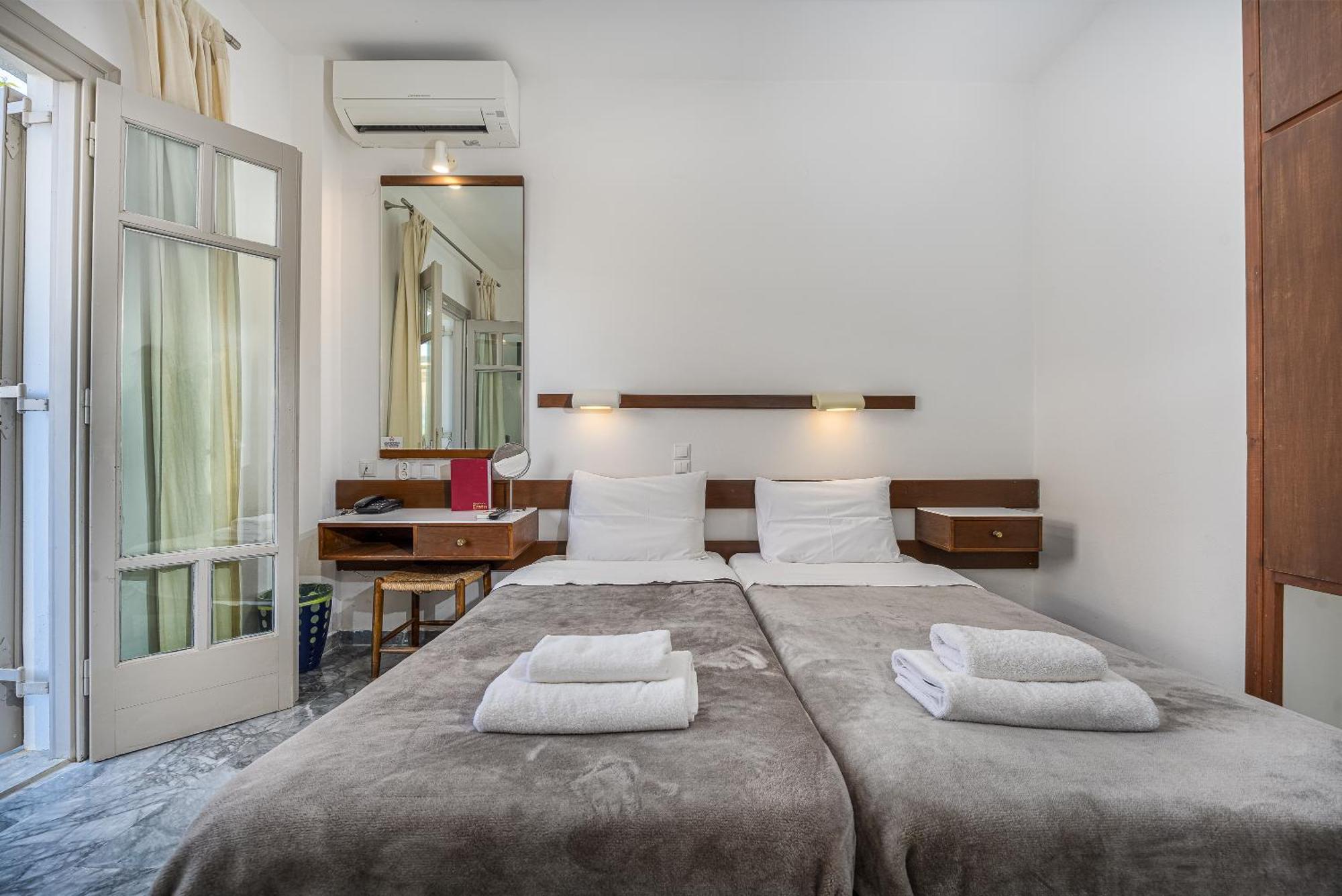Erato Hotel Agia Marina  Exterior photo
