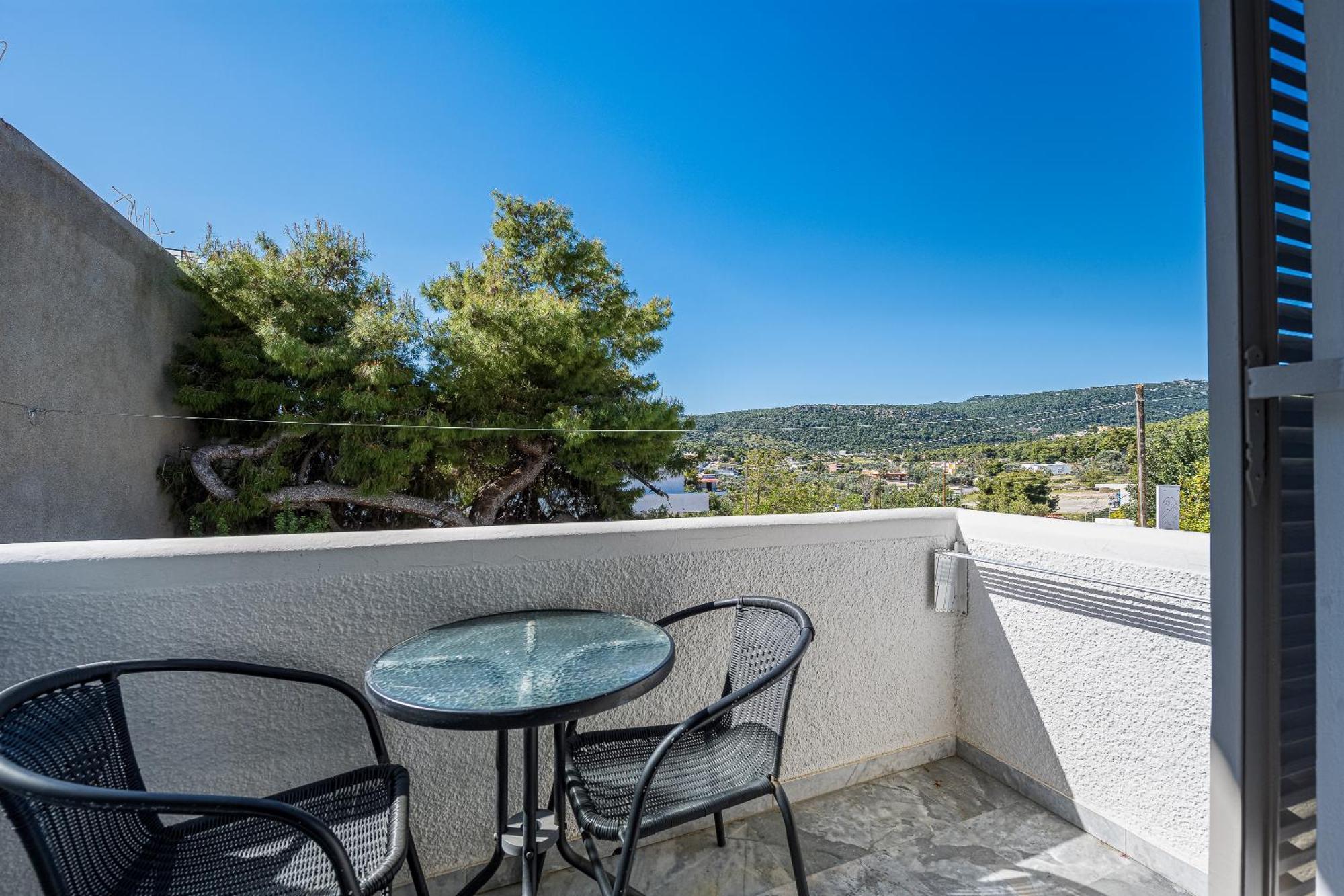 Erato Hotel Agia Marina  Exterior photo